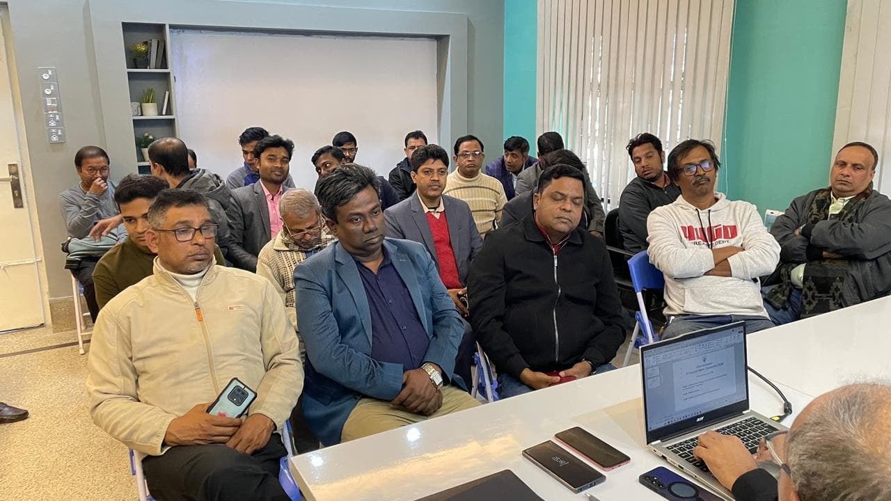 Group discussion during the consultation workshop